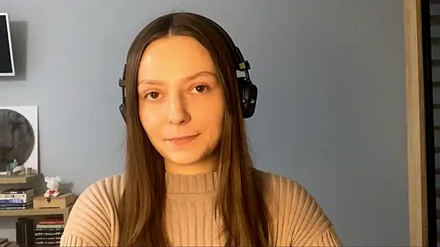 Snapshot of SoulHiperAgne_ chatting on October 24, 2025, 1:29 pm SoulHiperAgne online show from October 24, 2025, 1:29 pm