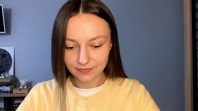 Snapshot of SoulHiperAgne_ chatting on November 11, 2025, 2:06 pm SoulHiperAgne online show from November 11, 2025, 2:06 pm