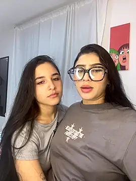 Sweet and Rous0 online show from October 15, 2025, 4:56 am