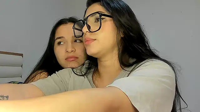 Sweet and Rous0 online show from February 5, 2026, 3:33 am