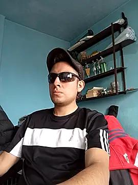 aczinovelez342 online show from October 10, 2025, 8:41 pm