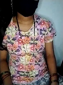 Komal-Rajput online show from October 4, 2025, 5:44 pm