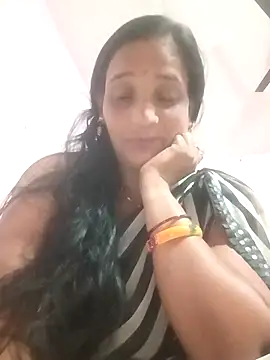 Snapshot of Hot-kal93 chatting on October 8, 2025, 9:40 am Hot-kal93 online show from October 8, 2025, 9:40 am