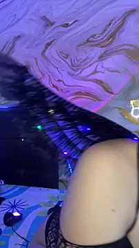 Valeryfox01  online show from December 4, 2025, 8:01 am