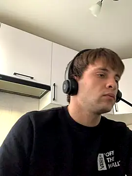 Snapshot of Kit_Kat01 chatting on November 14, 2025, 1:32 pm Kit Kat01 online show from November 14, 2025, 1:32 pm