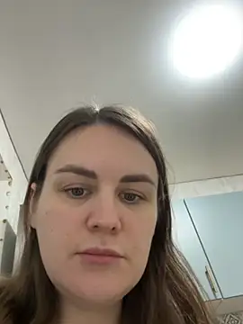 Snapshot of Risky-Flower chatting on September 28, 2025, 6:24 pm Risky-Flower online show from September 28, 2025, 6:24 pm