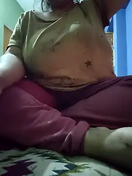 bitch-horny online show from February 15, 2026, 1:20 pm