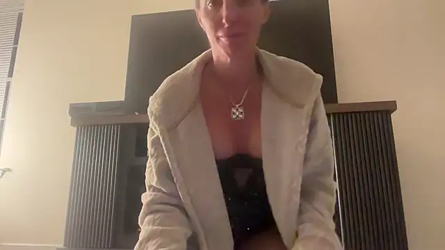 Snapshot of NurseStephania chatting on September 27, 2025, 5:45 am NurseStephania online show from September 27, 2025, 5:45 am