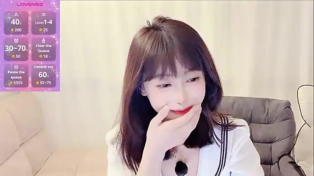 yuanbao a online show from February 24, 2026, 12:14 pm