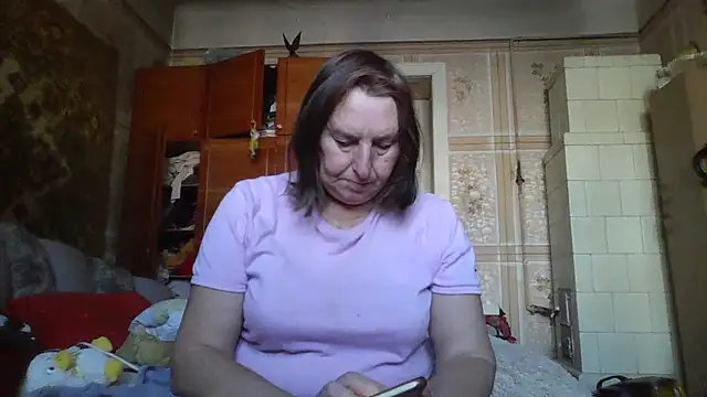 Snapshot of AnnaLive570 chatting on October 31, 2025, 11:22 am AnnaLive570 online show from October 31, 2025, 11:22 am