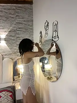 Snapshot of Kristy1_ chatting on September 21, 2025, 11:01 am Kristy1 online show from September 21, 2025, 11:01 am