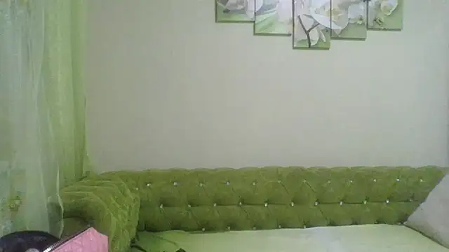 Zhinara online show from November 8, 2025, 5:23 pm