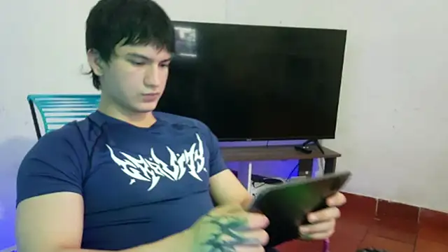 ErickWalton online show from October 24, 2025, 5:26 am