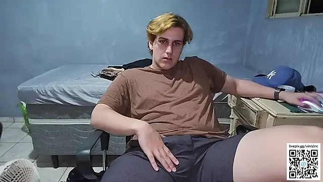 Snapshot of vinialnc chatting on October 7, 2025, 1:03 am vinialnc online show from October 7, 2025, 1:03 am