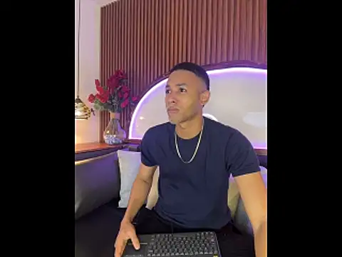 B Wild online show from March 28, 2026, 4:34 am