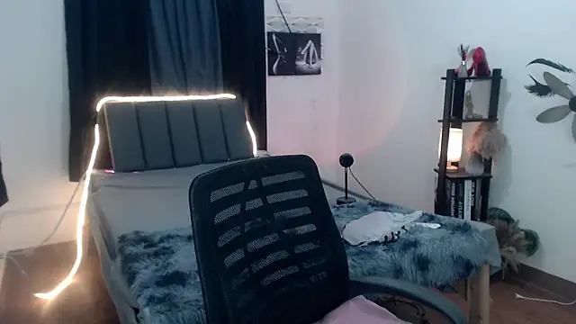 amari ivanna online show from April 12, 2026, 4:01 pm