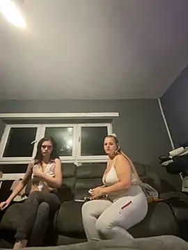 Snapshot of Dolliejayxx chatting on November 1, 2025, 8:55 pm Dolliejayxx online show from November 1, 2025, 8:55 pm