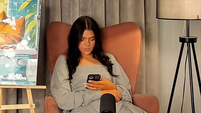 KizzyVlcek online show from September 9, 2025, 8:25 am