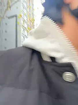 Snapshot of Fengbaby-555 chatting on November 24, 2025, 4:12 am Fengbaby-555 online show from November 24, 2025, 4:12 am