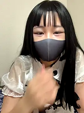 nayuta 777  online show from November 6, 2025, 5:19 am