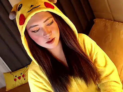 yourdevilsweettsx online show from March 24, 2026, 11:48 am