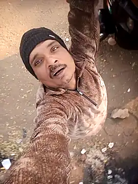 Snapshot of 8133vaibhavh chatting on December 1, 2025, 3:11 am 8133vaibhavh online show from December 1, 2025, 3:11 am