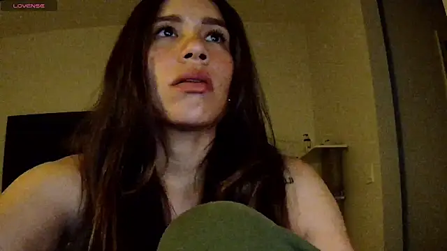 Snapshot of emmablog chatting on September 12, 2025, 2:44 am emmablog online show from September 12, 2025, 2:44 am