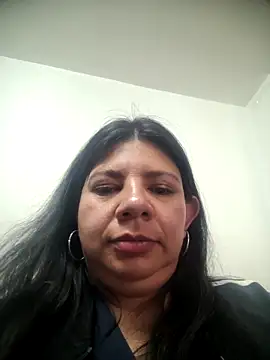 kinky momm online show from October 9, 2025, 6:50 pm