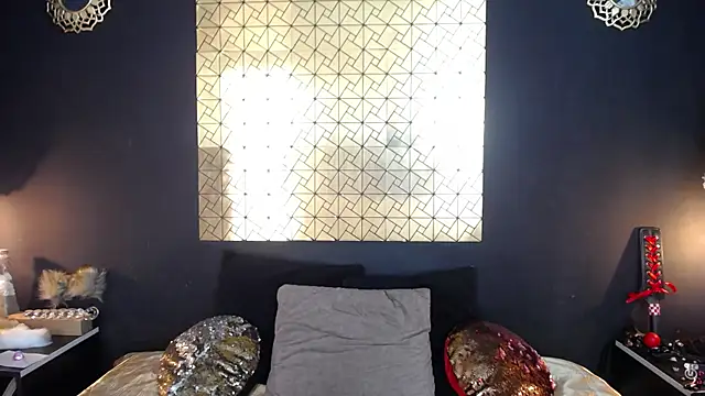 kinky momm online show from April 8, 2026, 3:45 pm