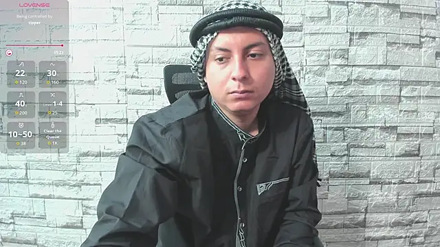 Snapshot of Sahira_and_Zaid chatting on October 25, 2025, 6:35 pm Sahira and Zaid online show from October 25, 2025, 6:35 pm