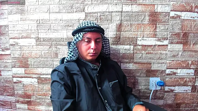 Snapshot of Sahira_and_Zaid chatting on October 29, 2025, 6:31 pm Sahira and Zaid online show from October 29, 2025, 6:31 pm