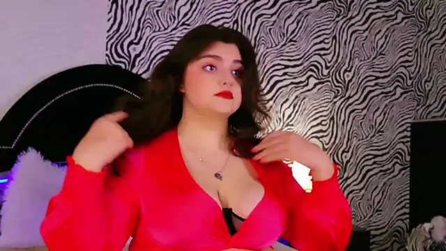 UR BELLA online show from November 7, 2025, 2:28 pm