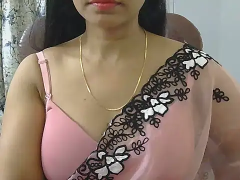 MISS SOMIYA online show from March 17, 2026, 6:33 pm