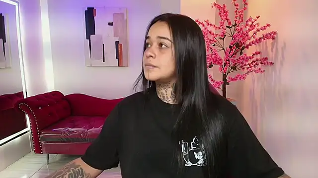 Black roseee online show from February 14, 2026, 3:47 am