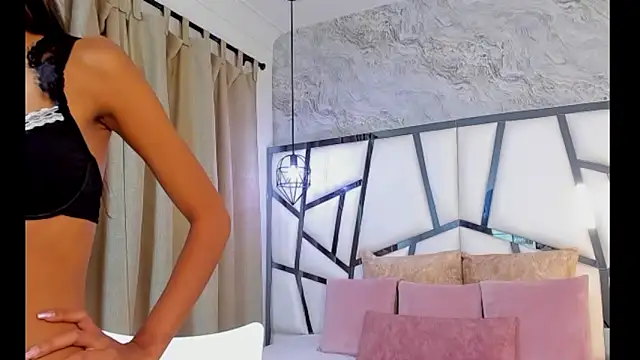 Snapshot of Susanna_Cute chatting on March 16, 2026, 12:20 pm Susanna Cute online show from March 16, 2026, 12:20 pm