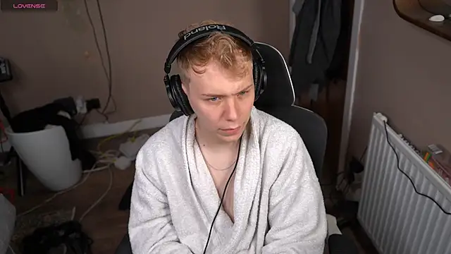 Snapshot of scottishtwink01 chatting on July 14, 2026, 1:08 am scottishtwink01 online show from July 14, 2026, 1:08 am