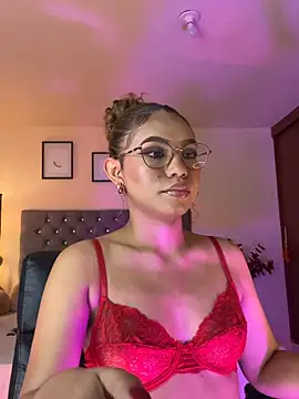 Snapshot of OxanaFedorova1- chatting on February 8, 2026, 7:28 pm OxanaFedorova1- online show from February 8, 2026, 7:28 pm