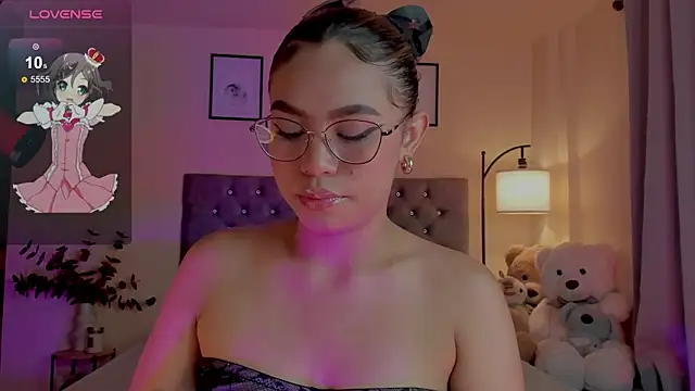 OxanaFedorova1- online show from April 15, 2026, 9:15 pm