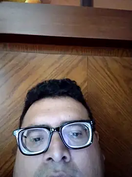 Snapshot of Santiagoqro85 chatting on September 12, 2025, 5:24 pm Santiagoqro85 online show from September 12, 2025, 5:24 pm