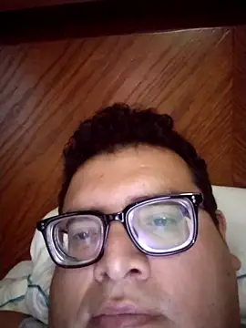 Snapshot of Santiagoqro85 chatting on October 2, 2025, 1:18 pm Santiagoqro85 online show from October 2, 2025, 1:18 pm