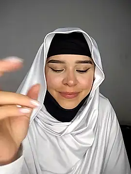 Snapshot of rhizanthella_ chatting on September 19, 2025, 12:02 am rhizanthella online show from September 19, 2025, 12:02 am