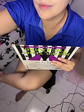 Snapshot of rhizanthella_ chatting on September 30, 2025, 7:30 pm rhizanthella online show from September 30, 2025, 7:30 pm