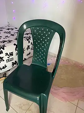 Snapshot of rhizanthella_ chatting on October 1, 2025, 6:47 pm rhizanthella online show from October 1, 2025, 6:47 pm