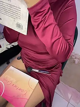 Snapshot of rhizanthella_ chatting on October 11, 2025, 2:15 pm rhizanthella online show from October 11, 2025, 2:15 pm