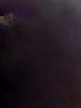 Snapshot of luzmelzinha chatting on October 12, 2025, 1:32 pm luzmelzinha online show from October 12, 2025, 1:32 pm