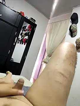 fabianmanchola online show from November 13, 2025, 9:36 pm