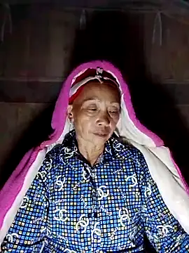 -Xuka-200 online show from November 26, 2025, 11:55 am