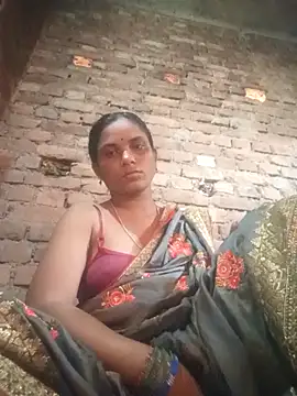 Snapshot of Notyriya7 chatting on October 10, 2025, 10:03 am Notyriya7 online show from October 10, 2025, 10:03 am