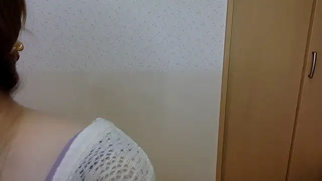 Snapshot of kitty_kyoto chatting on October 7, 2025, 2:58 pm kitty kyoto online show from October 7, 2025, 2:58 pm