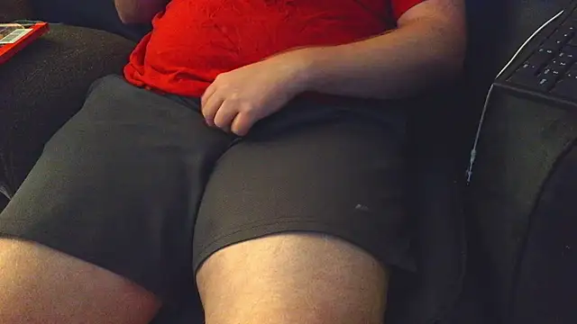 thighguy30 online show from October 20, 2025, 5:13 pm